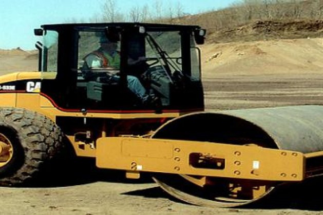 soil compacting machine