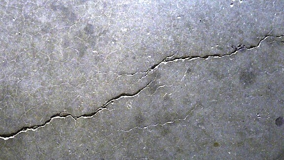 Shrinkage Cracks in Concrete