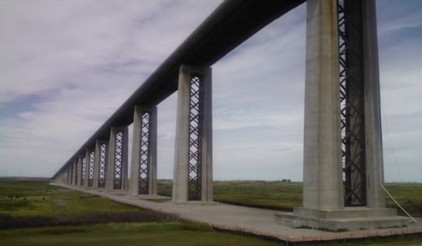 Methods of Bridge Column Casing
